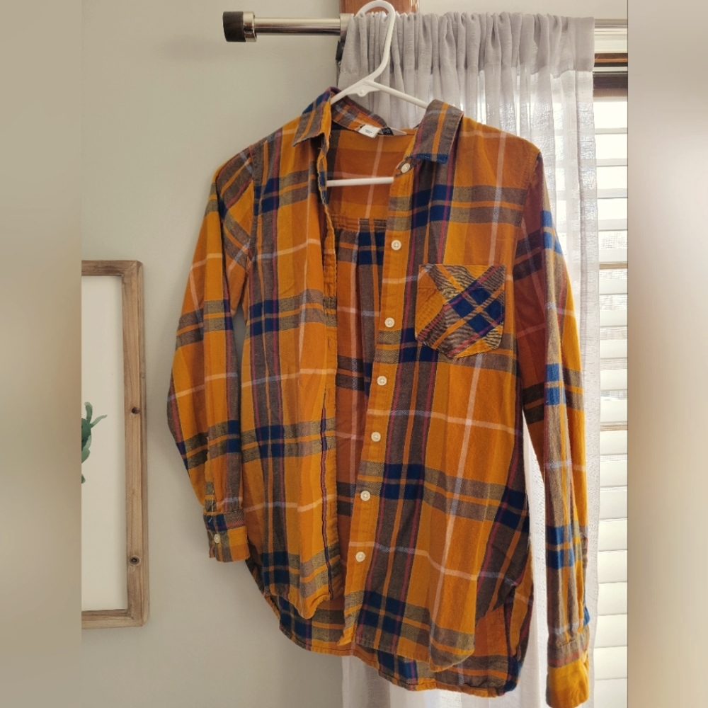 Gold and Blue Old Navy flannel